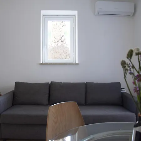 Dolce Apartment *