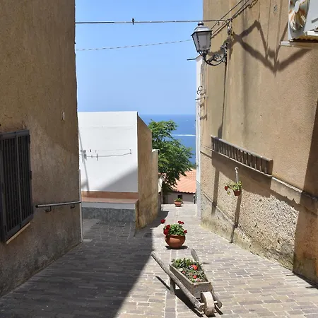 Dolce Cefalù